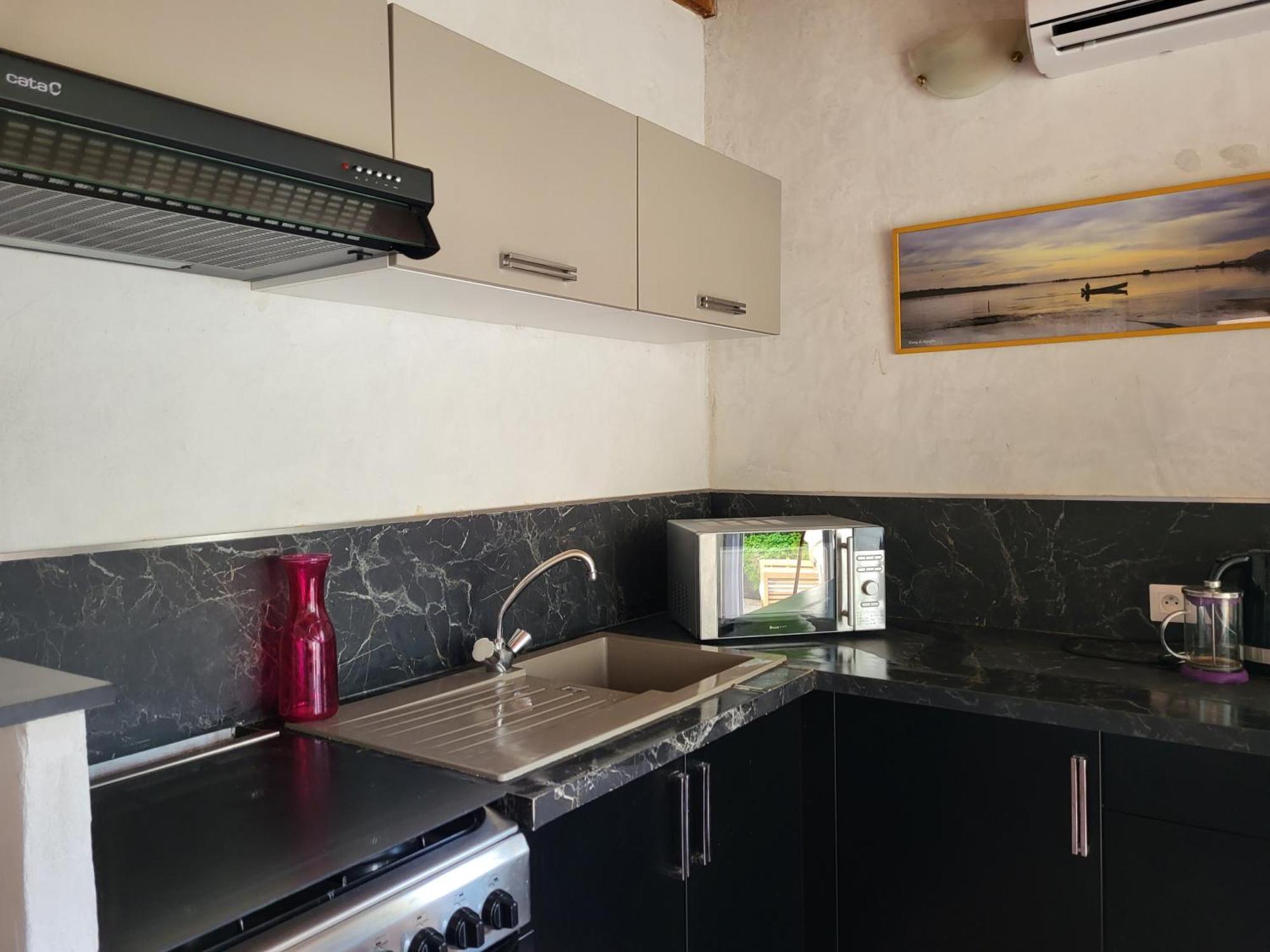 A Teppa Apartment Luri ภายนอก รูปภาพ